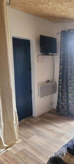 Chambre Independante Chez L'Habitant A La Campagne Proche Bordeaux Et L'Ange Bleu Gauriaguet Exterior foto